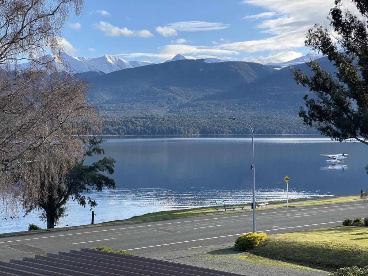 Te Anau Lakefront Backpackers المظهر الخارجي الصورة